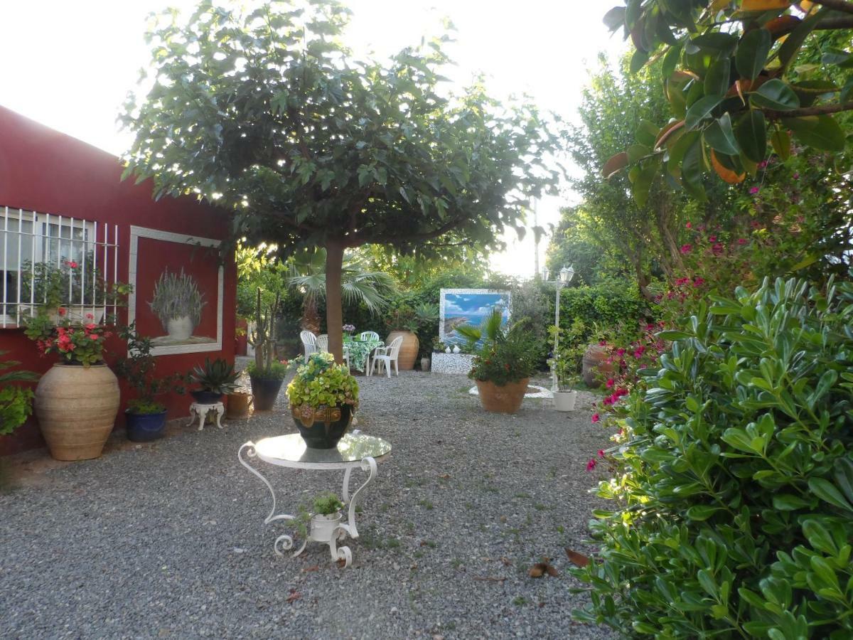 Casa Con Jardin Frente Playa De Burriana